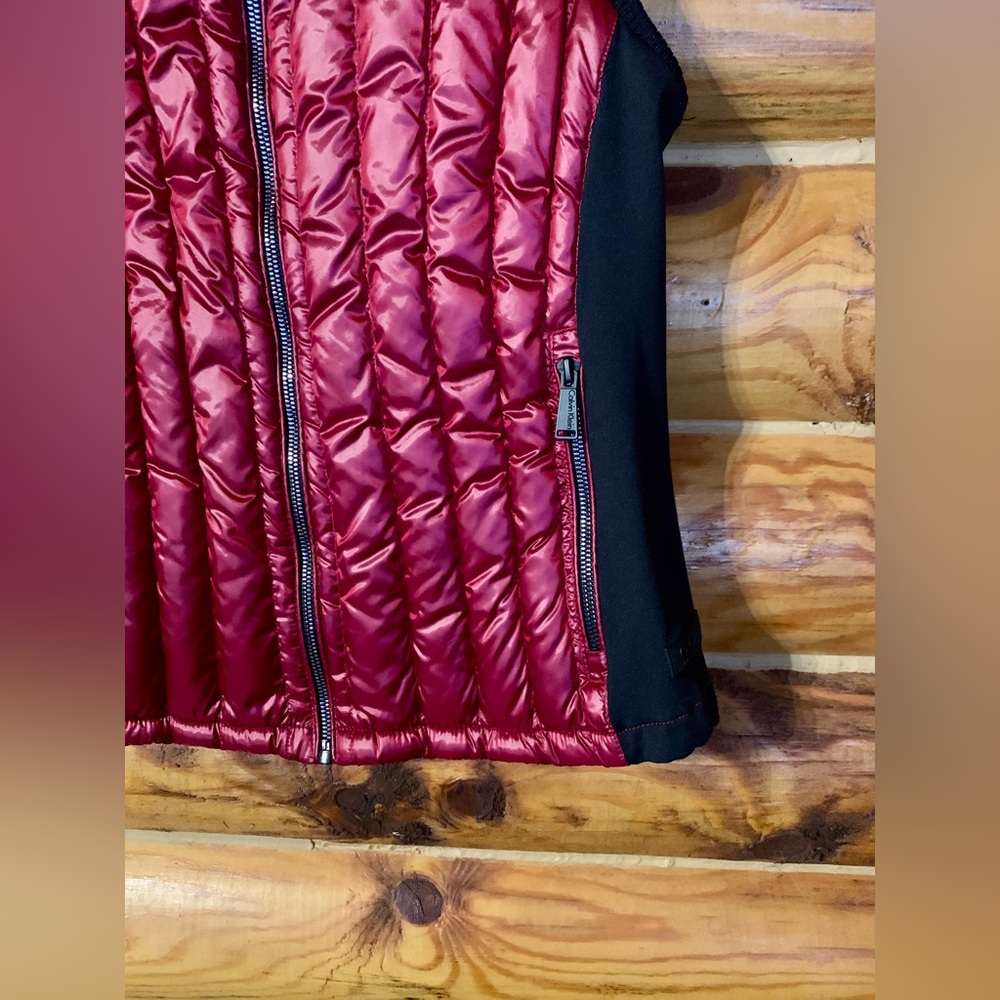 Calvin Klein Performance Red and Black Puffer Vest - Picture 3 of 9